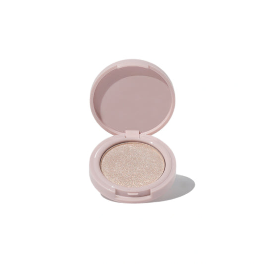Wanderess Glow highlighter in After Hours