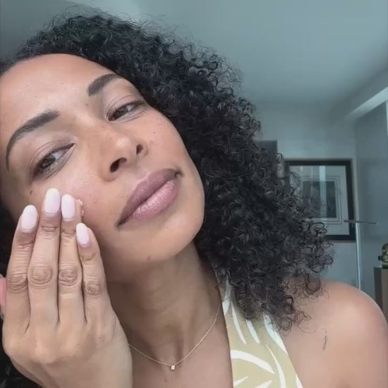 Video showing Pack Up & Glow Priming Mineral SPF 40